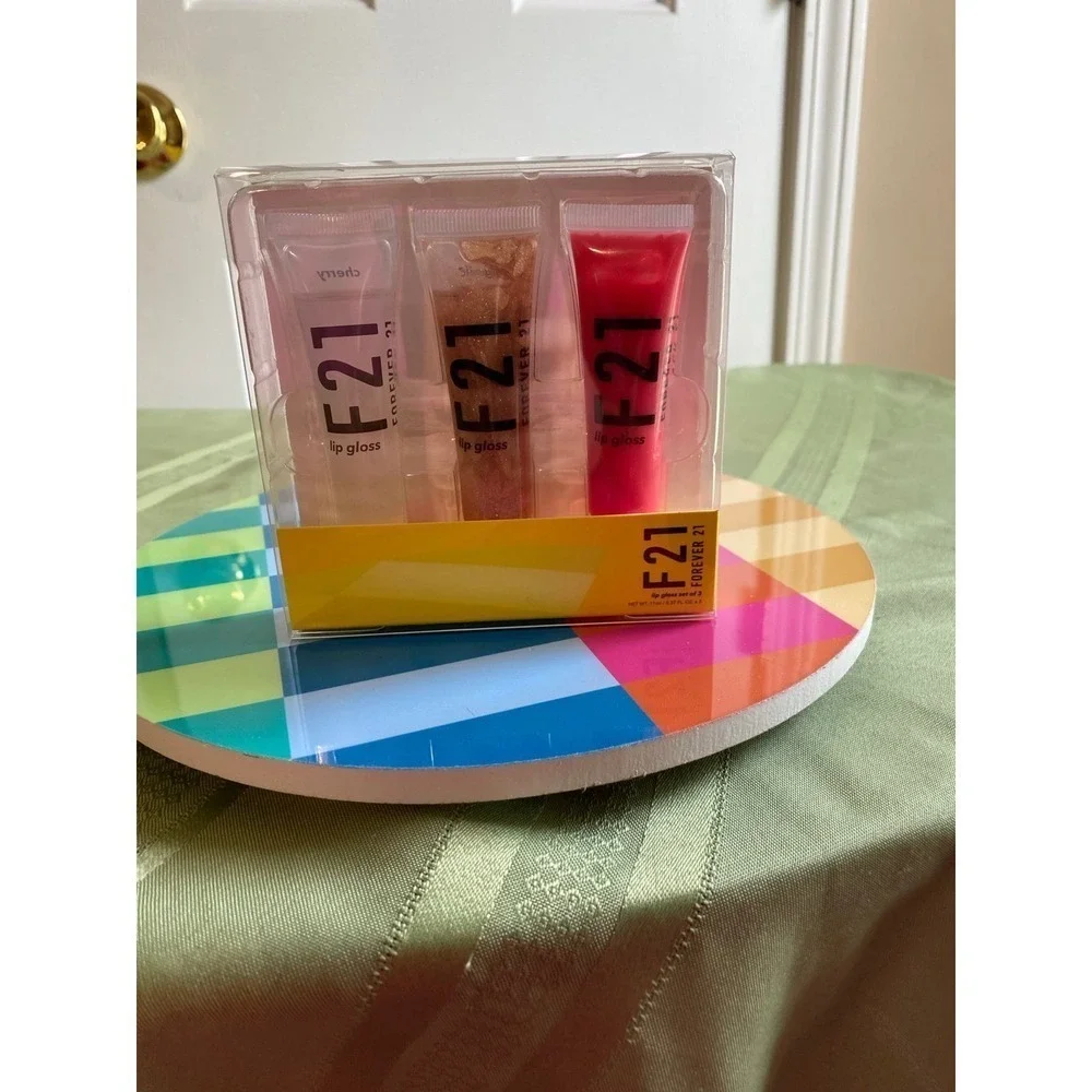 Forever 21 Beauty Lip gloss Set Clearly Angelic Cherry